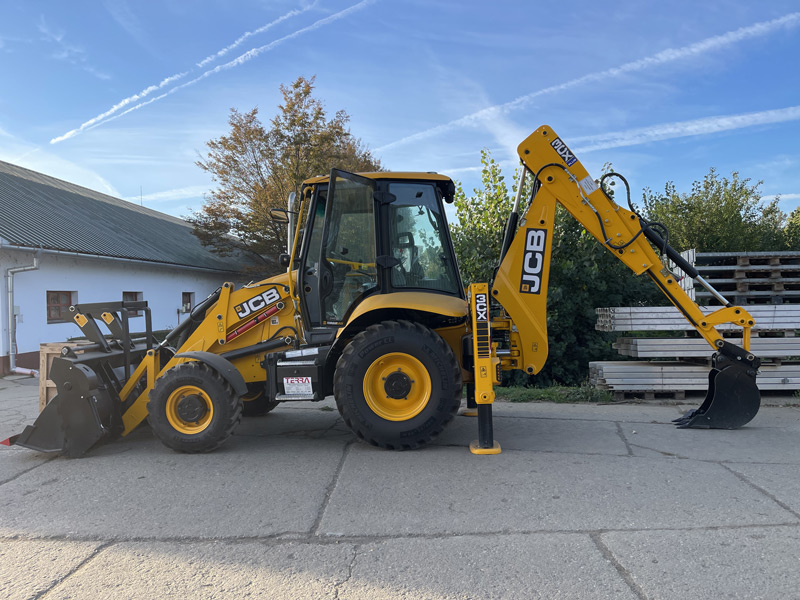 jcb-3cx-plusz-3